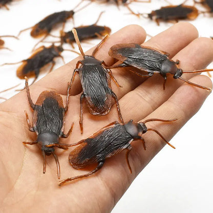 Realistic Plastic Bugs Trick Joke Decoration Scary Insects Fake Cockroaches Spider Halloween Prank Toy Bug April Fools Day Decor